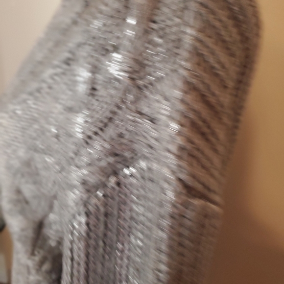 Mango large cable knitt  frosted v neck sweater mettalic - Picture 4 of 7